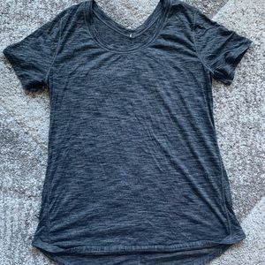 Lululemon T-shirt